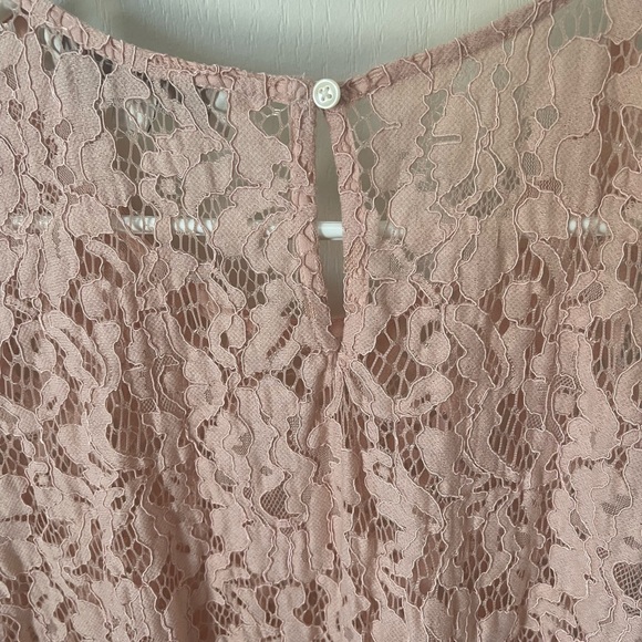 DRESSY TANK! - Picture 3 of 4